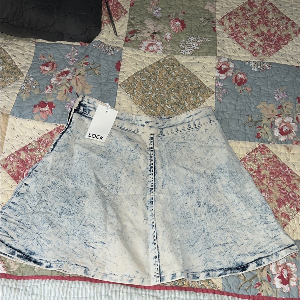 Women's Blue Denim Skirt NWT size small